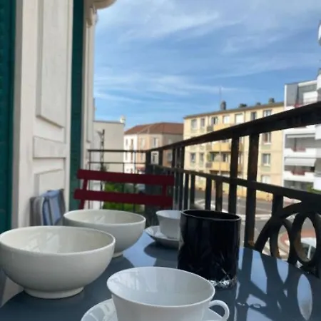 Le Collas - Calme - Balcon - Proche Thermes Apartamento *